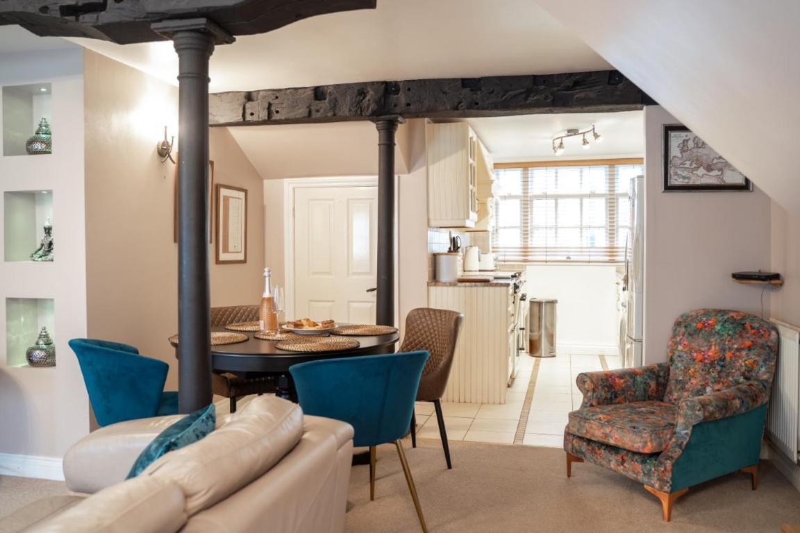 Perfectly Located Central Chester Town House -2Br Esterno foto